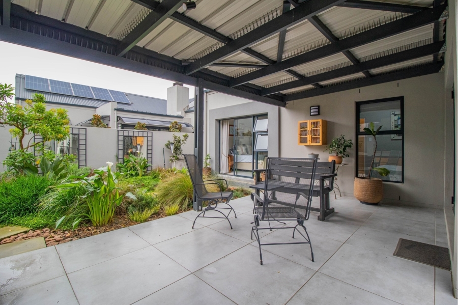 3 Bedroom Property for Sale in Aan de Wijnlanden Western Cape